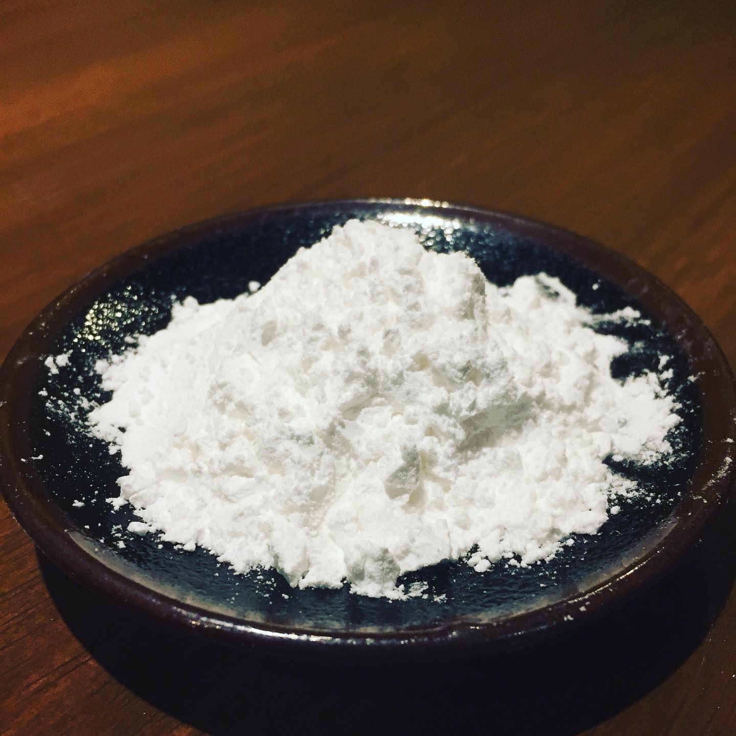 やまみちの天ぷらは小麦粉を使用せず、自然栽培の米粉で作っています。
米粉で作った天ぷらは
サクッサクでお蕎麦との相性も抜群です!