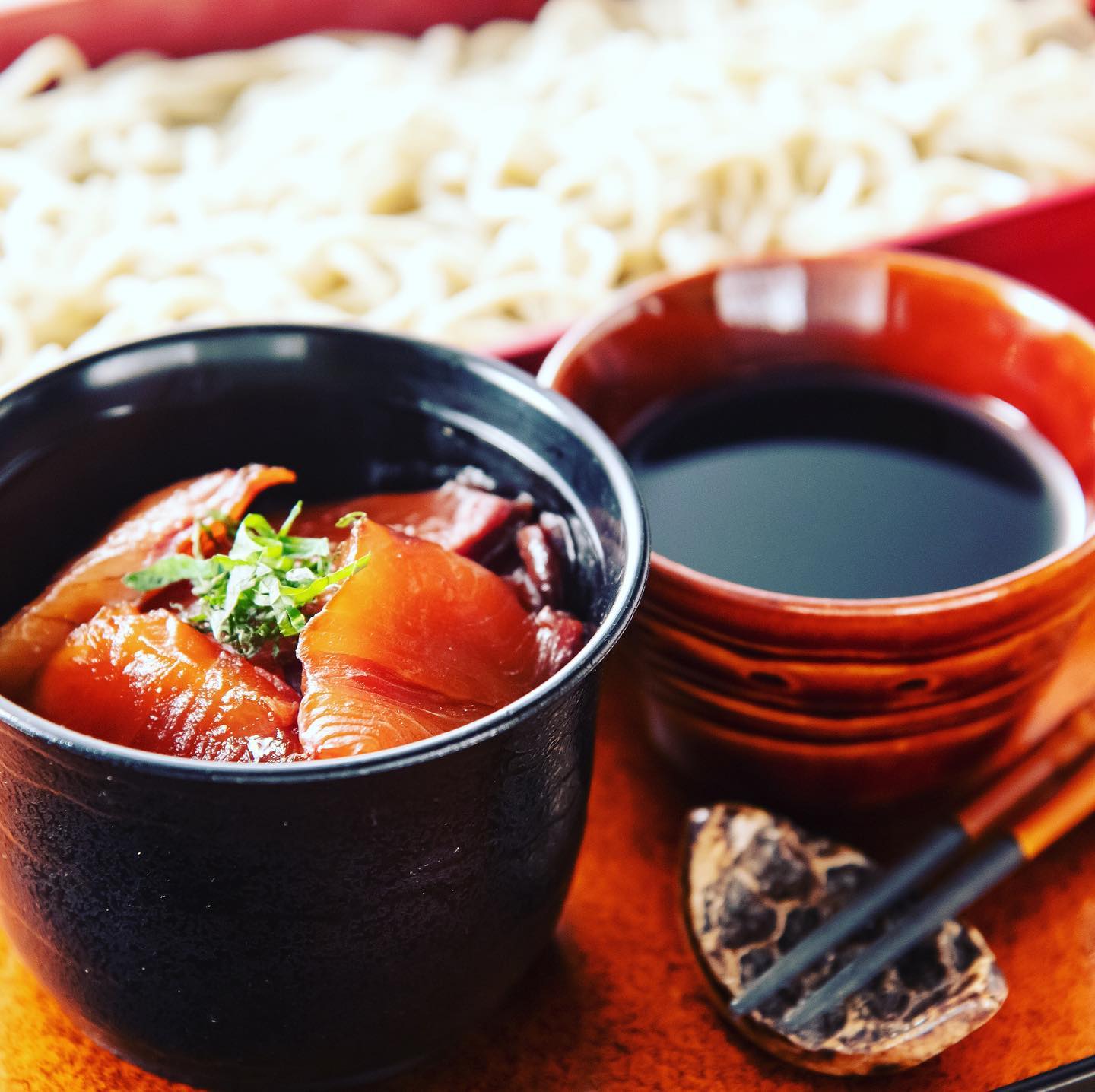 雨にも風にも負けずに今日も頑張って営業します！
ご来店お待ちしてます